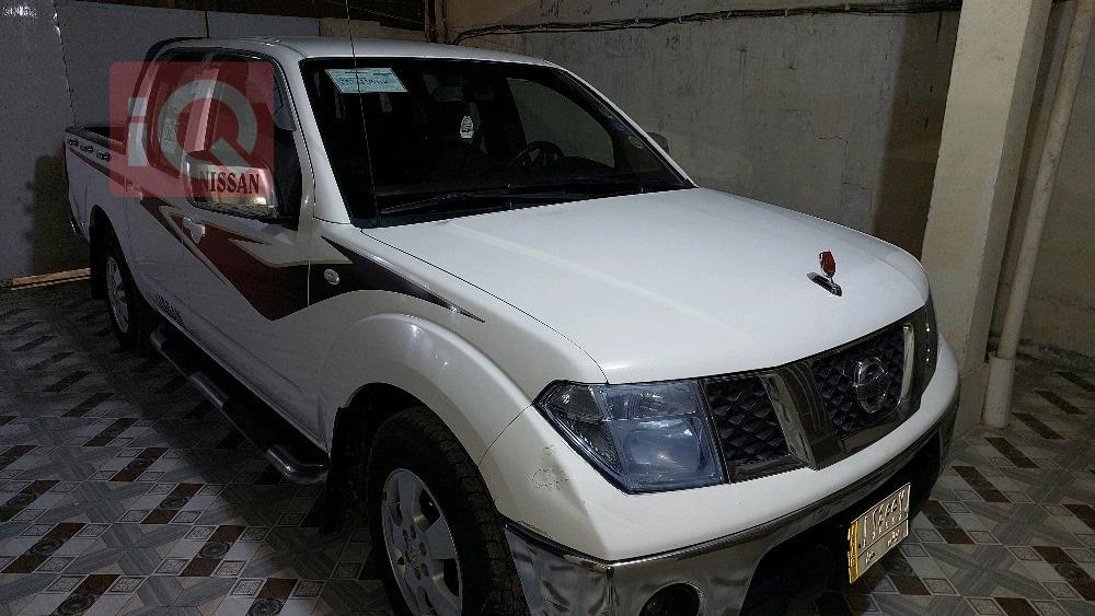 نیسان نەڤارا